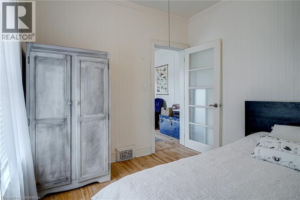 Photo 10 of 396 Hunter Street W Unit 2, Hamilton ON