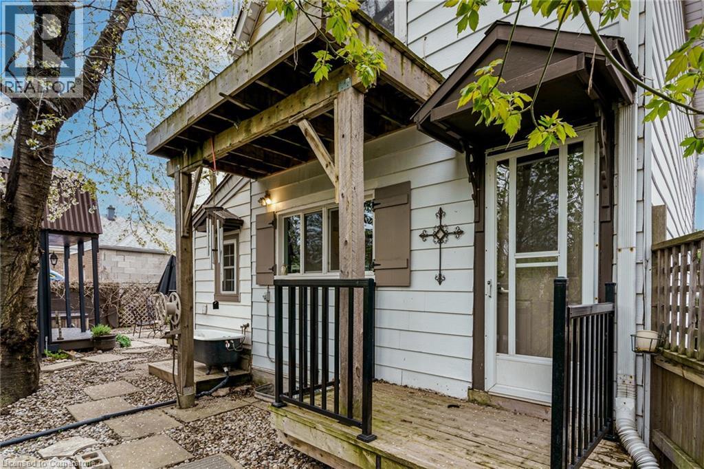 Photo 4 of 396 Hunter Street W Unit 2, Hamilton ON