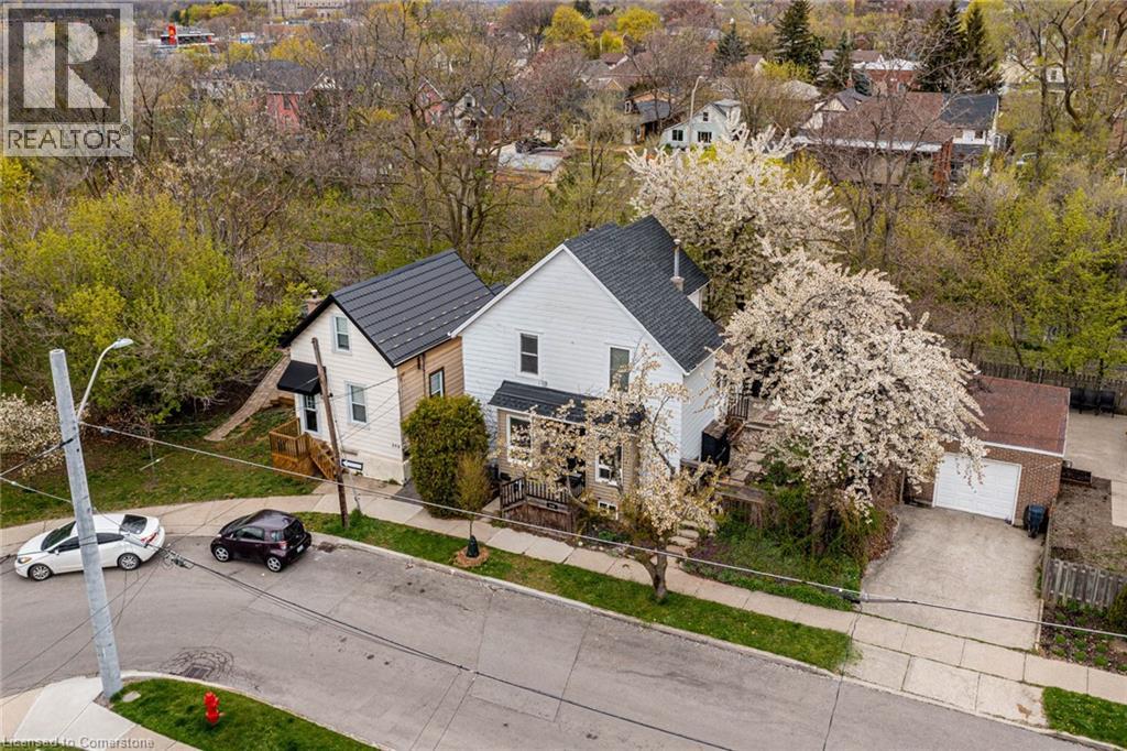 Photo 7 of 396 Hunter Street W Unit 2, Hamilton ON