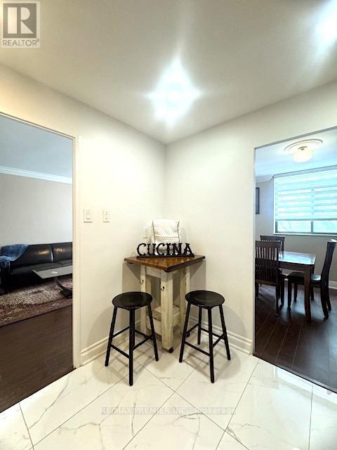 Photo 5 of 513 2645 Jane Street W, Toronto ON