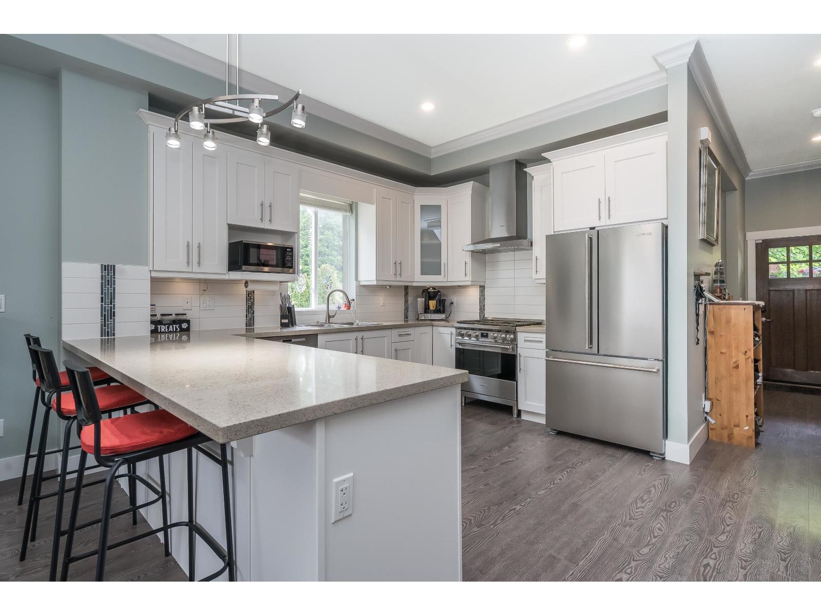 Photo 5 of 7343 191 B Street, Surrey BC