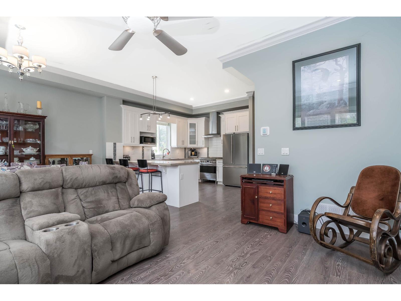 Photo 10 of 7343 191 B Street, Surrey BC