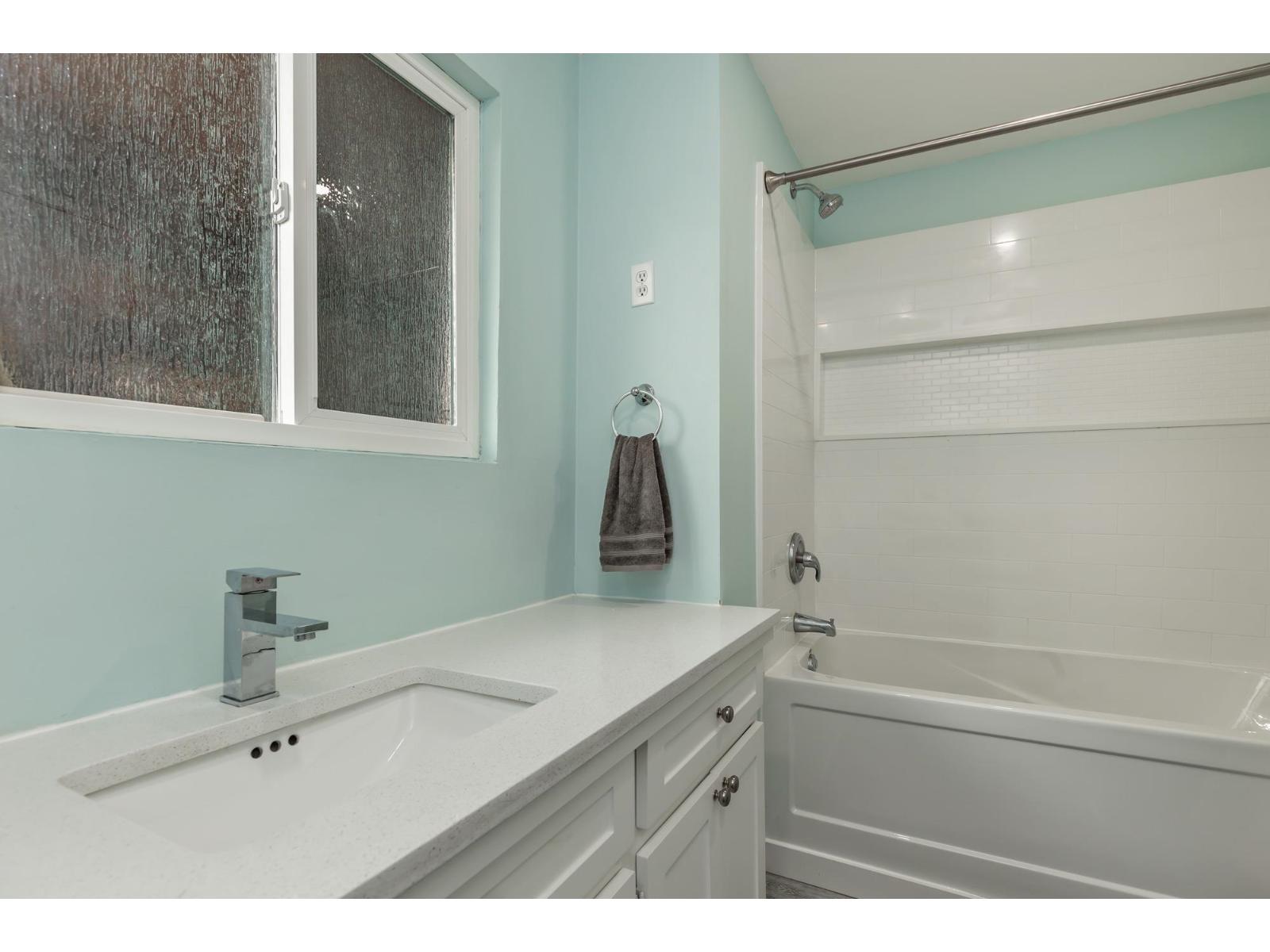 Photo 6 of 7659 Wren Street, Mission BC