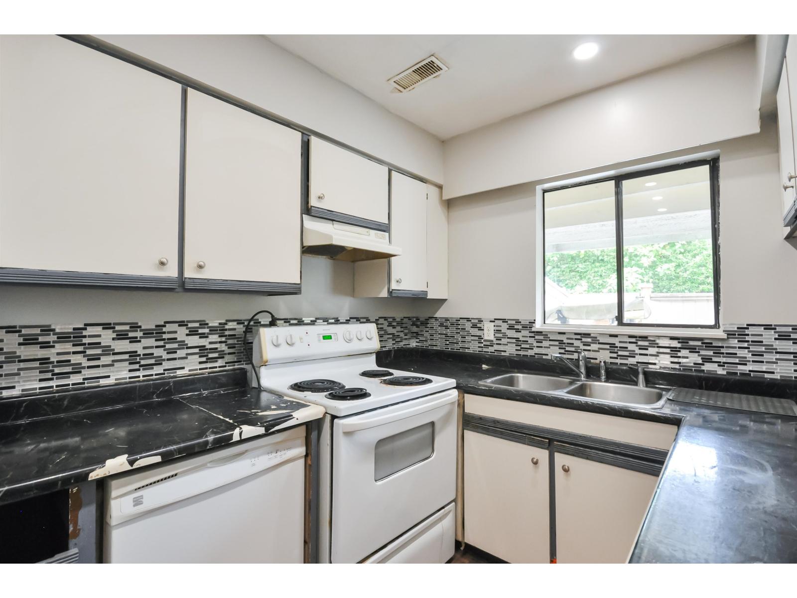 Photo 13 of 77 20350 53 Avenue, Langley BC