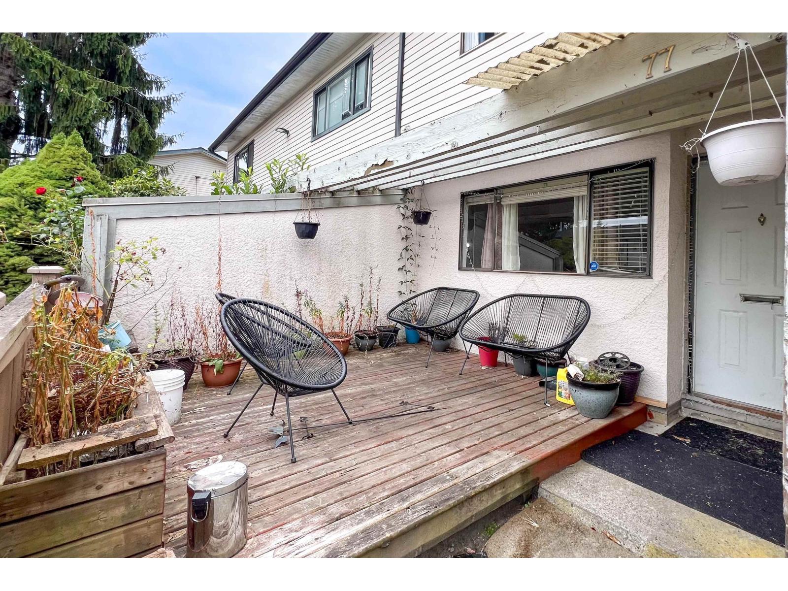 Photo 2 of 77 20350 53 Avenue, Langley BC
