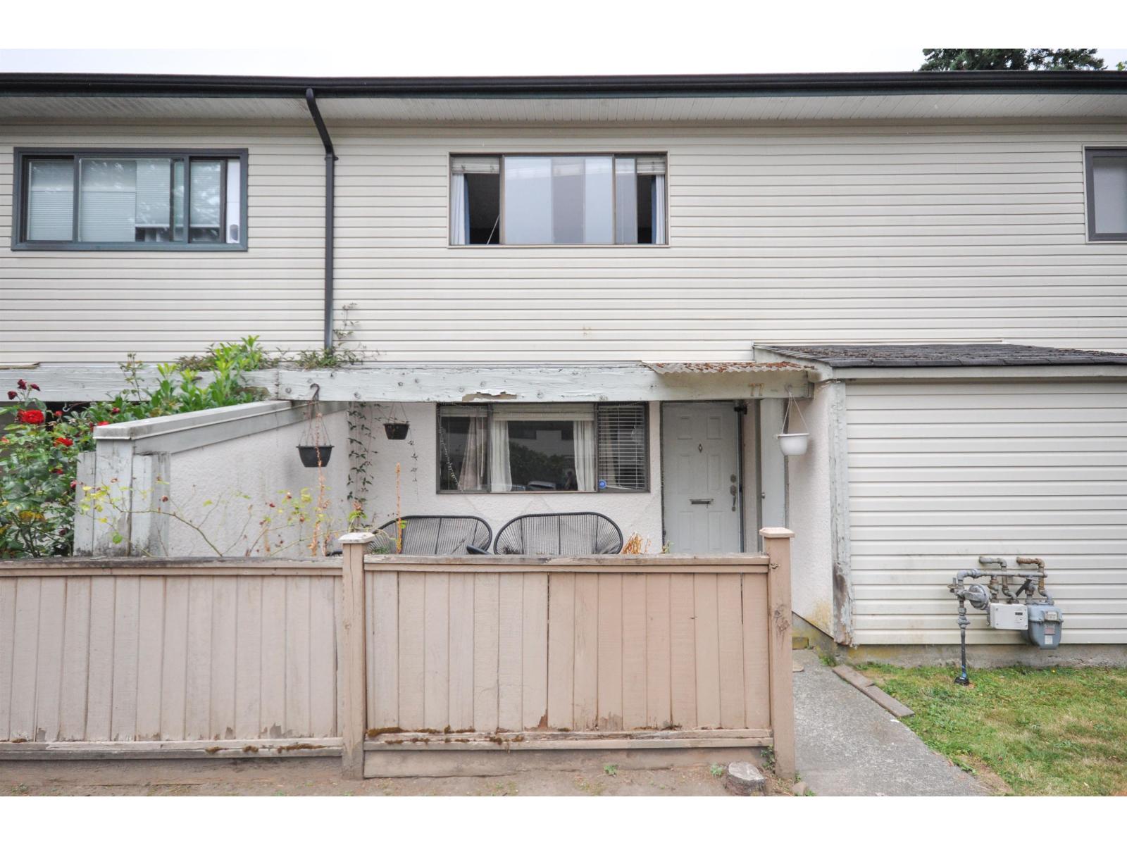 Photo 1 of 77 20350 53 Avenue, Langley BC