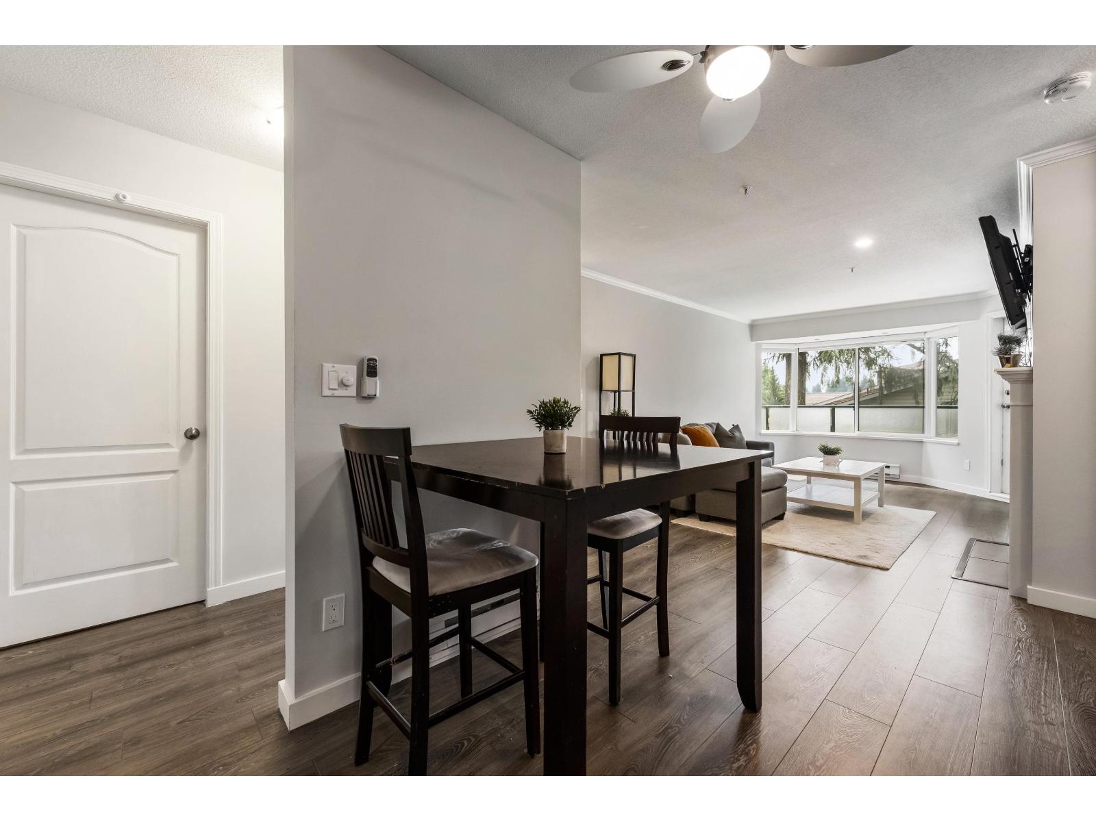 Photo 4 of 403 2958 Trethewey Street, Abbotsford BC