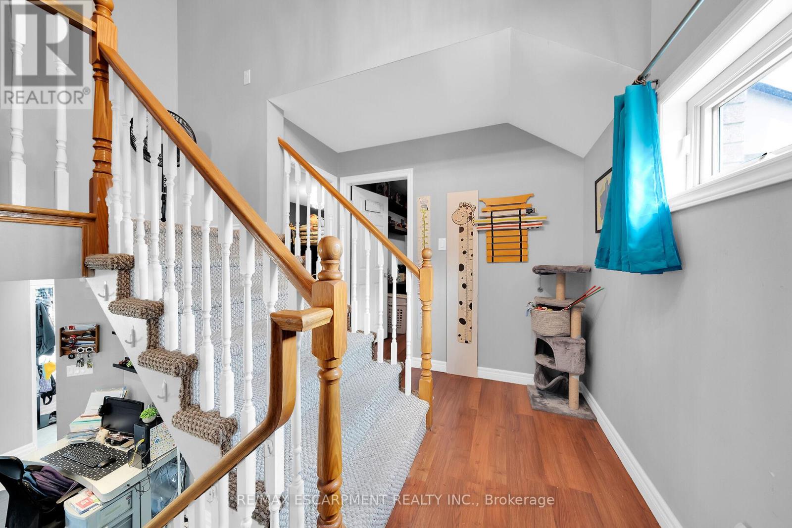 Photo 21 of 2 Tyler Drive, Hamilton ON