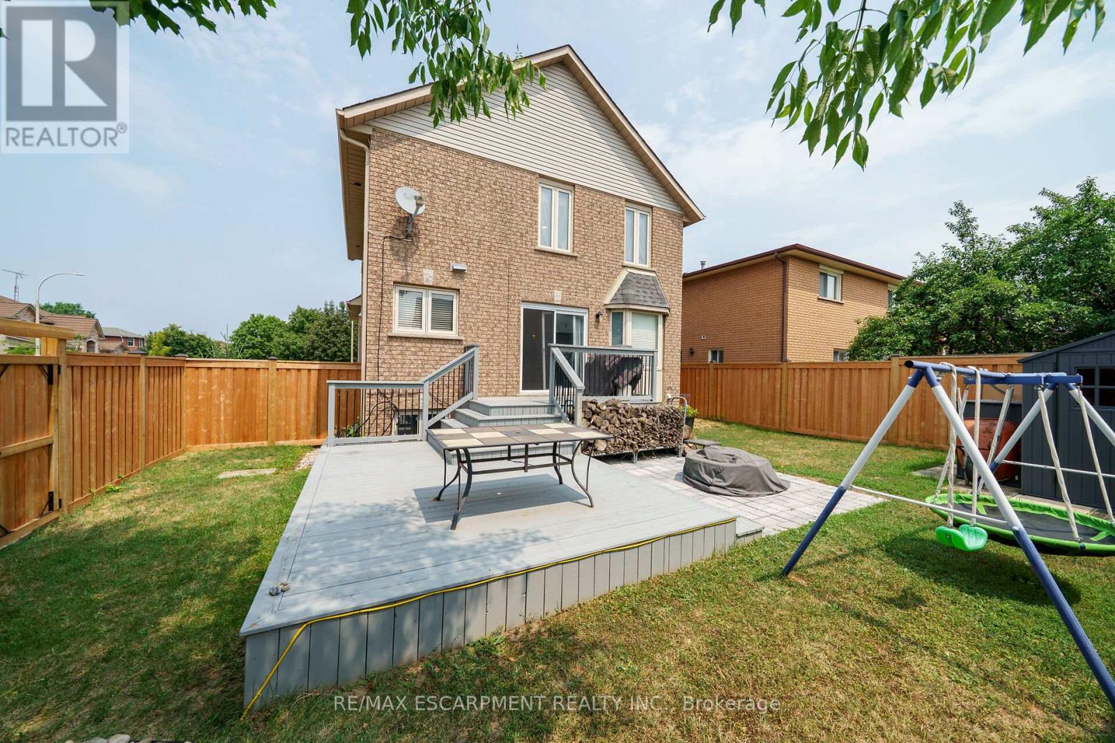 Photo 33 of 2 Tyler Drive, Hamilton ON