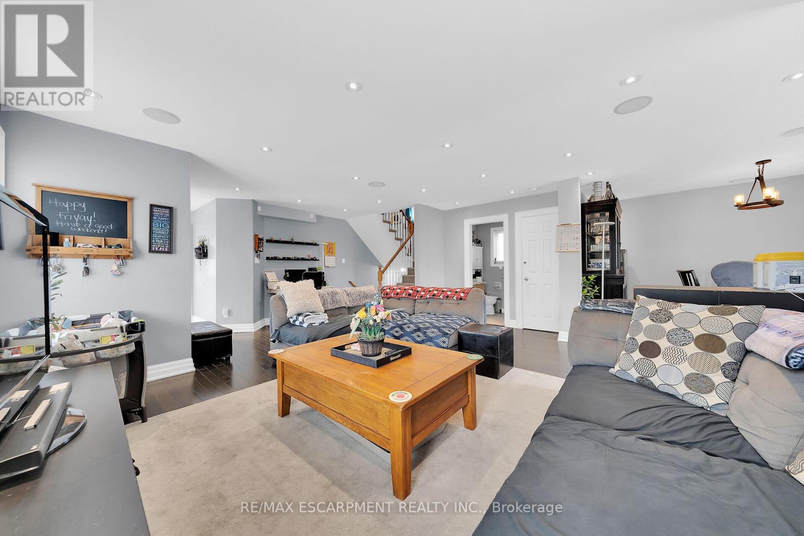 Photo 43 of 2 Tyler Drive, Hamilton ON