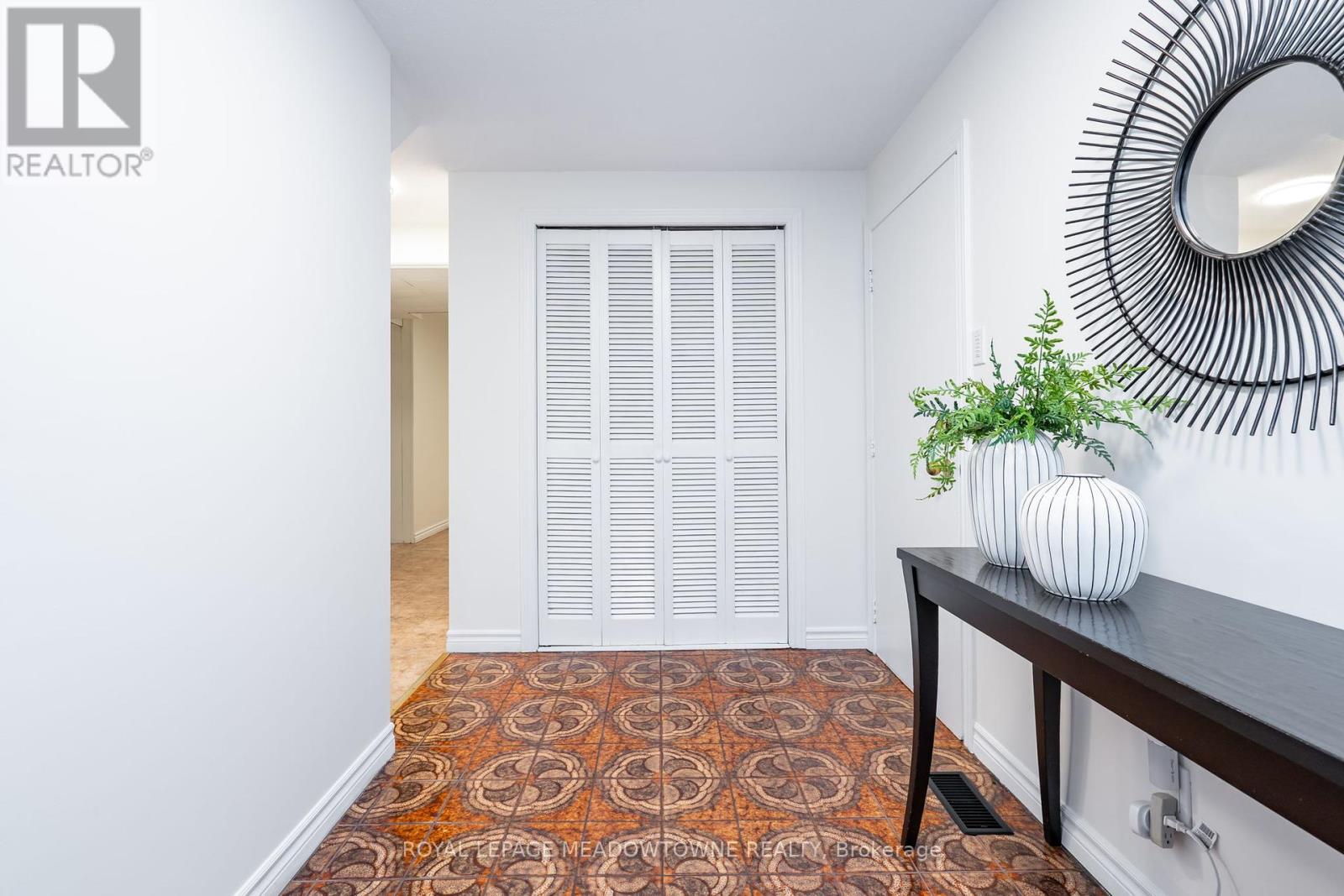 Photo 21 of 230 Kribs Street, Cambridge ON