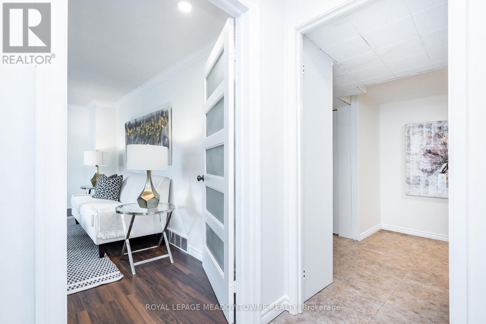Photo 13 of 230 Kribs Street, Cambridge ON