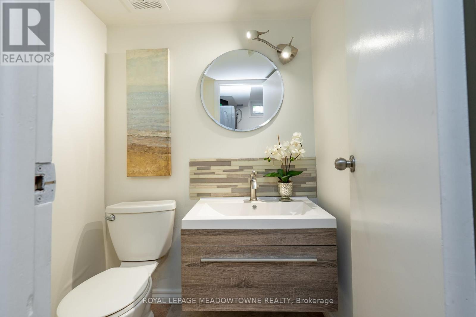 Photo 18 of 230 Kribs Street, Cambridge ON
