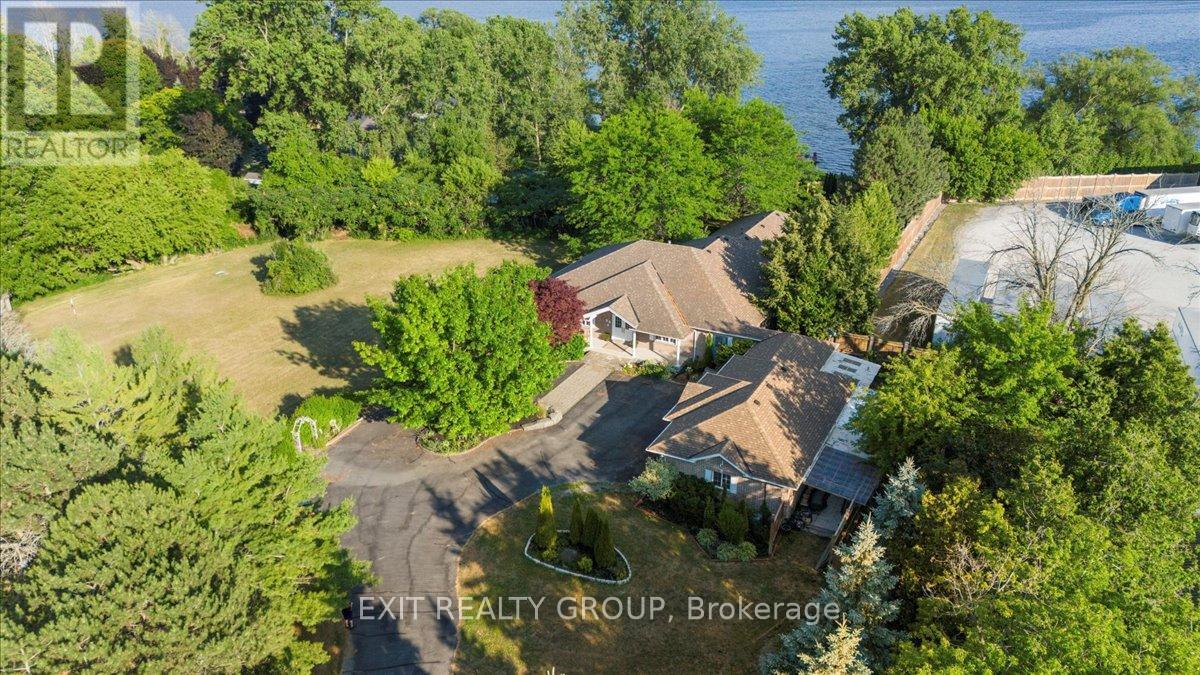 Photo 6 of 33 Carrying Place Road, Quinte West ON