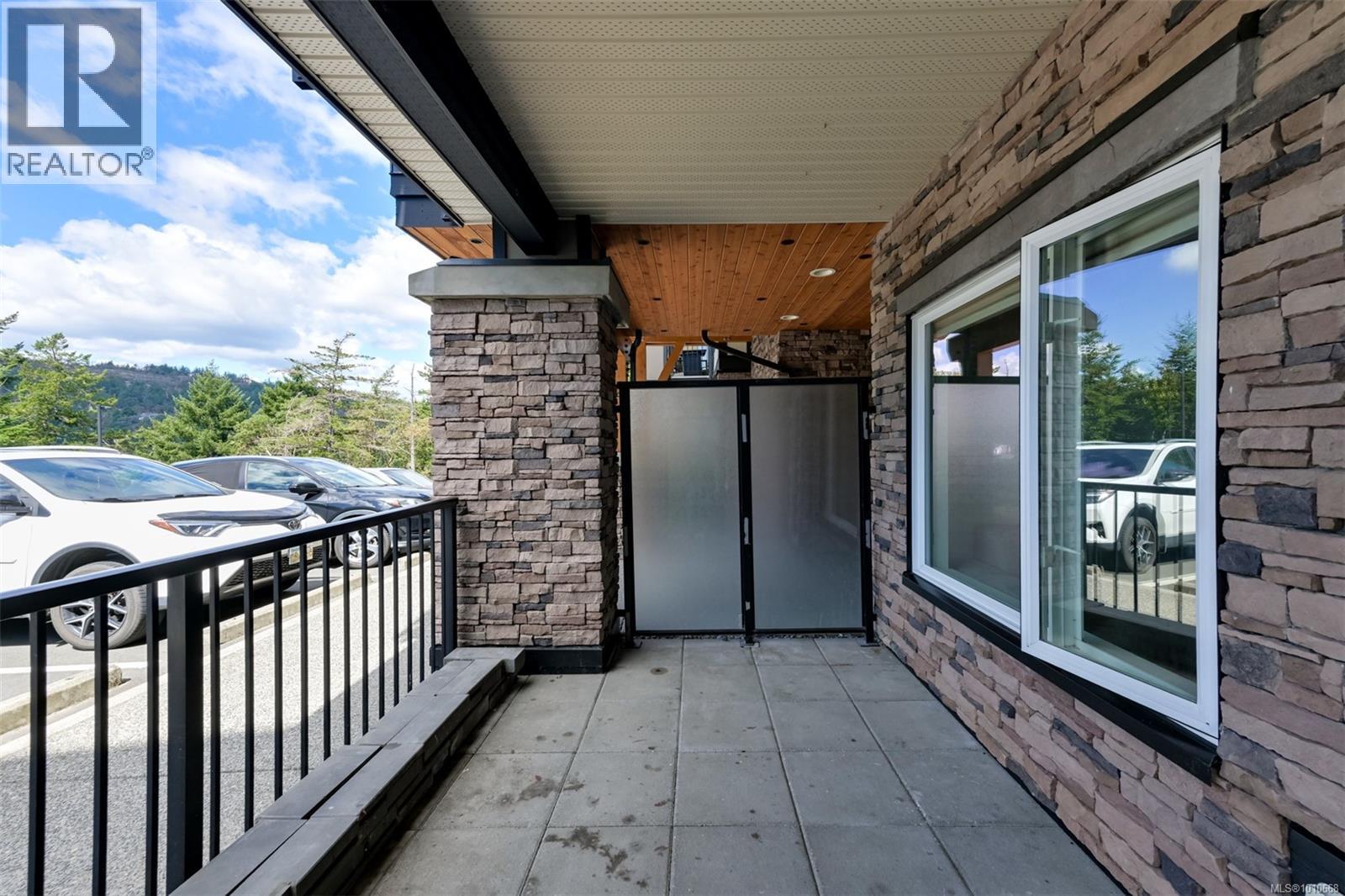 107 290 Wilfert Rd, View Royal