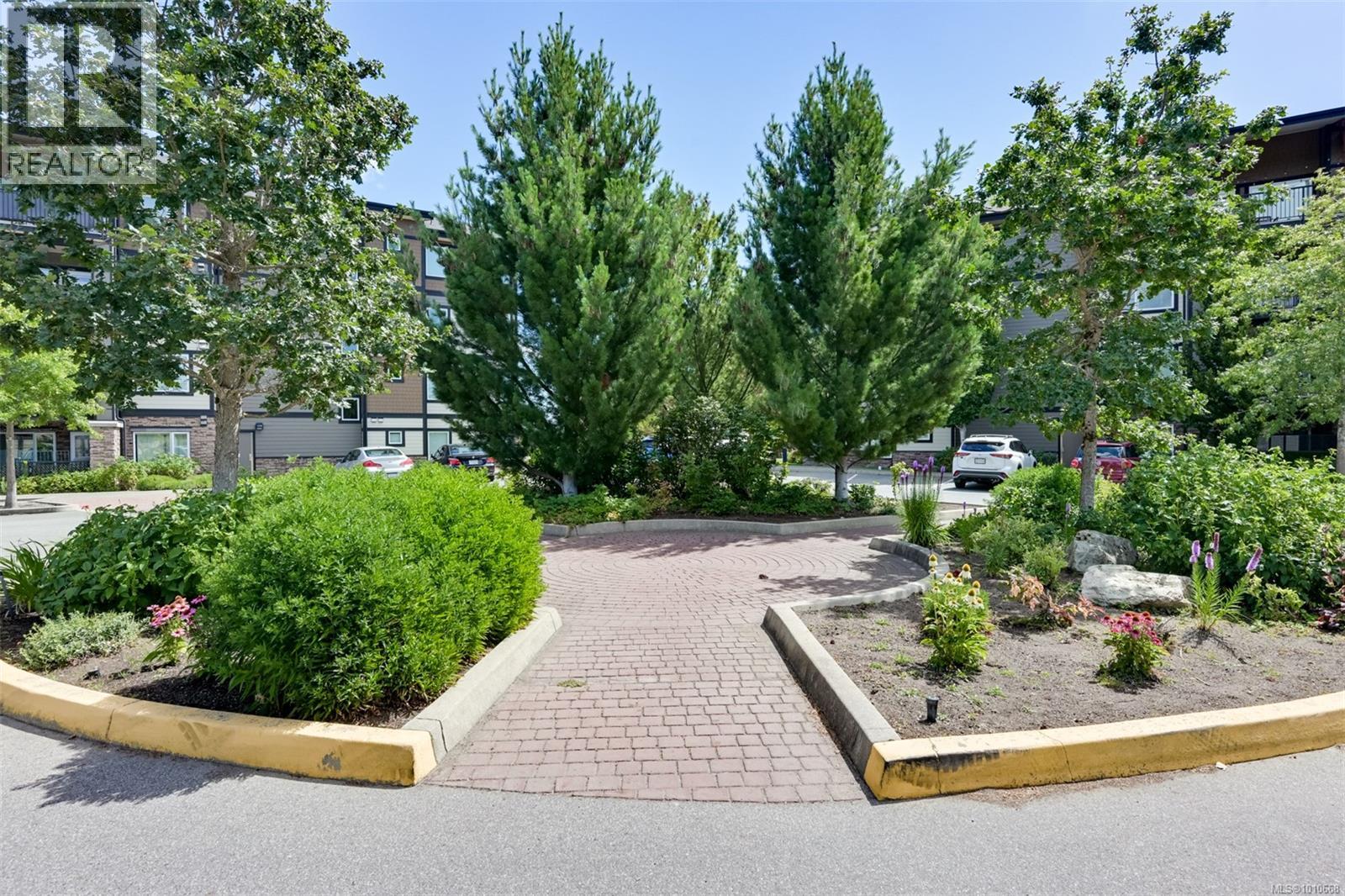 107 290 Wilfert Rd, View Royal