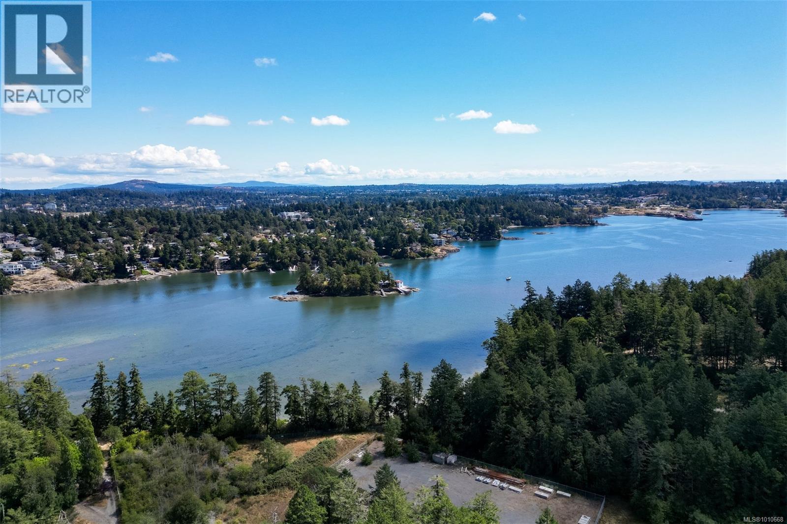 107 290 Wilfert Rd, View Royal