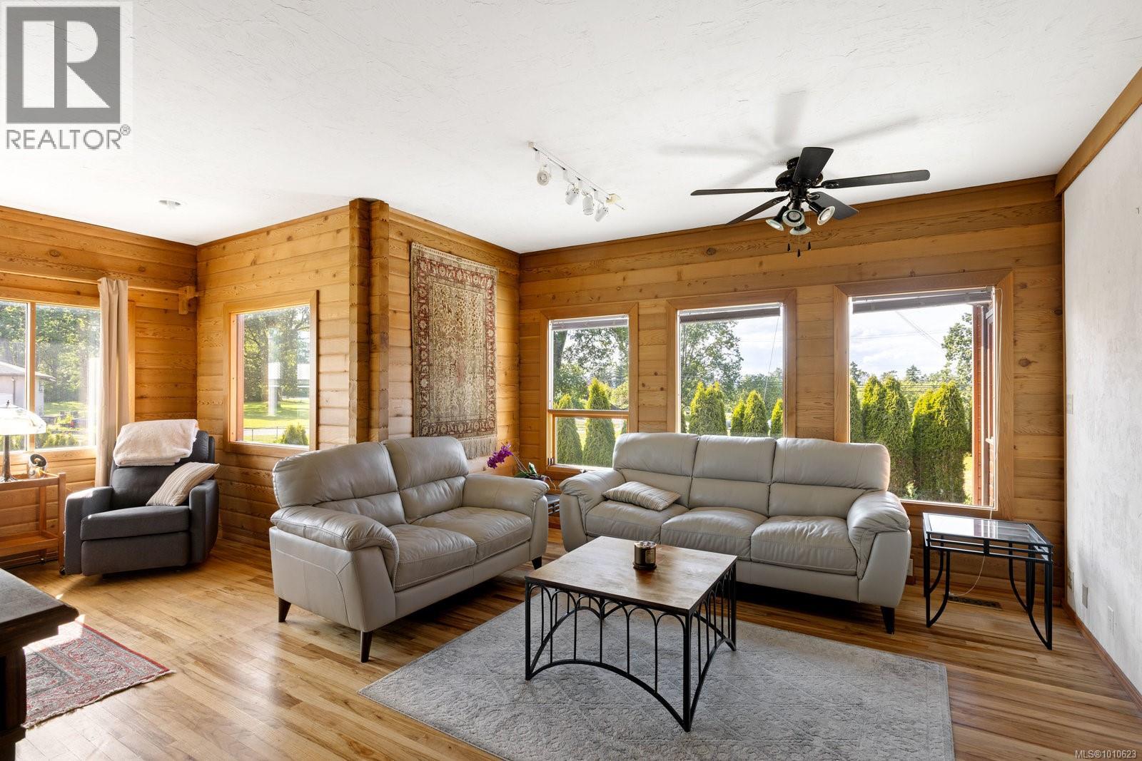  9775 West Saanich Road, North Saanich