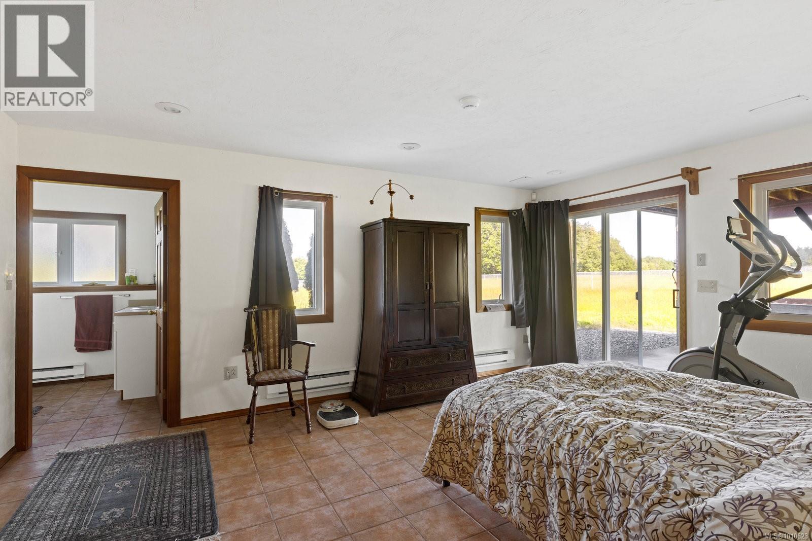  9775 West Saanich Road, North Saanich