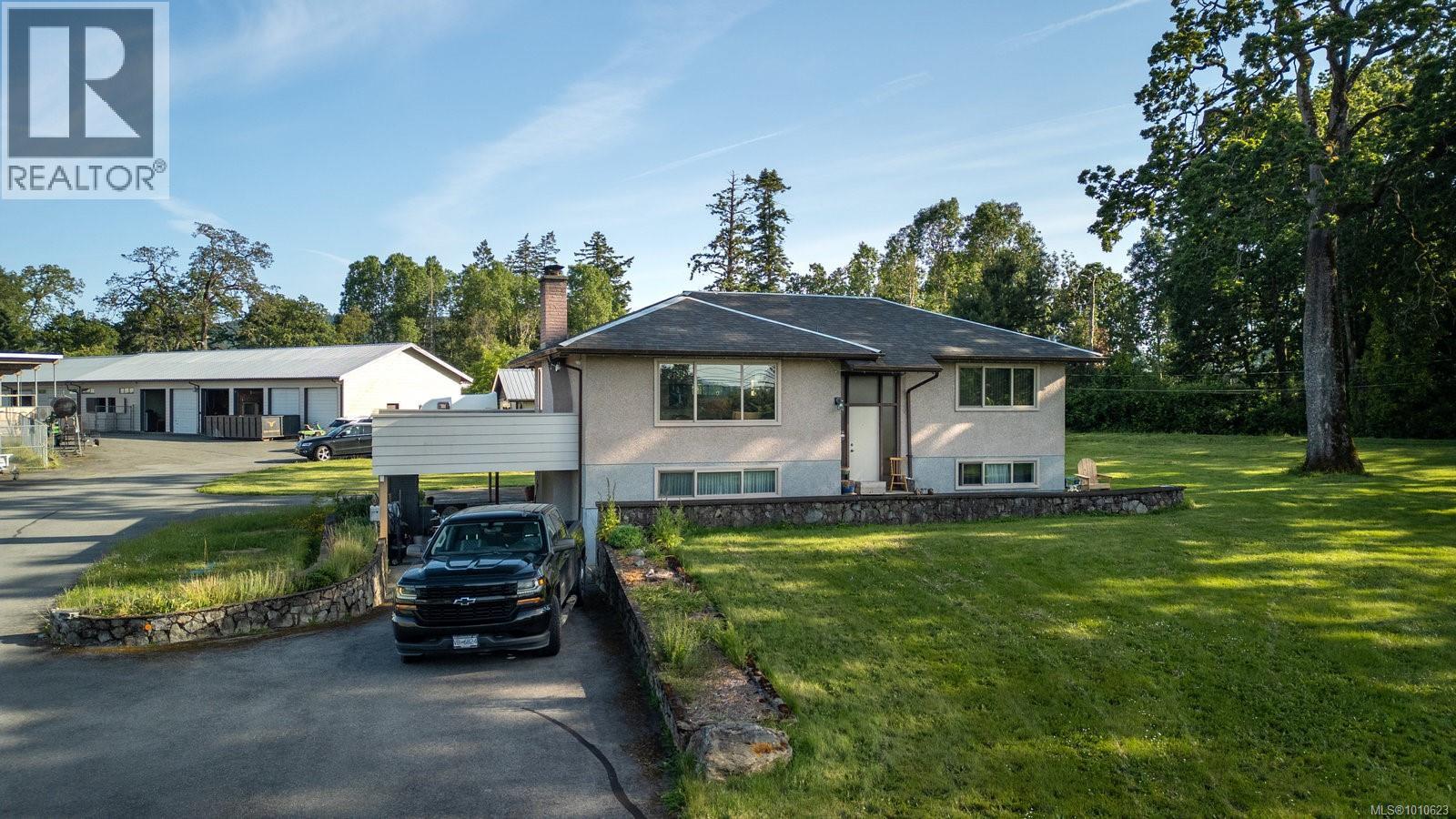  9775 West Saanich Road, North Saanich