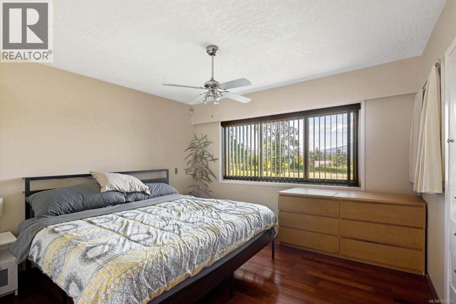  9775 West Saanich Road, North Saanich