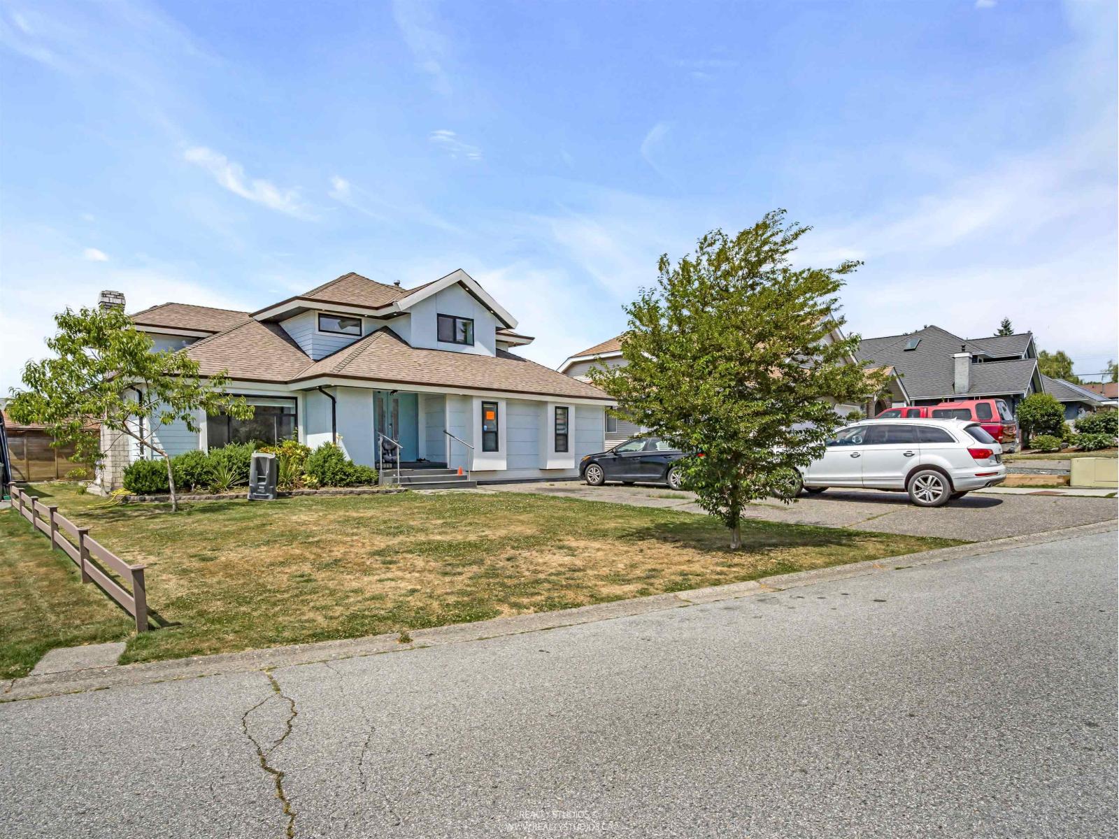 Photo 38 of 5775 184 A Street, Surrey BC
