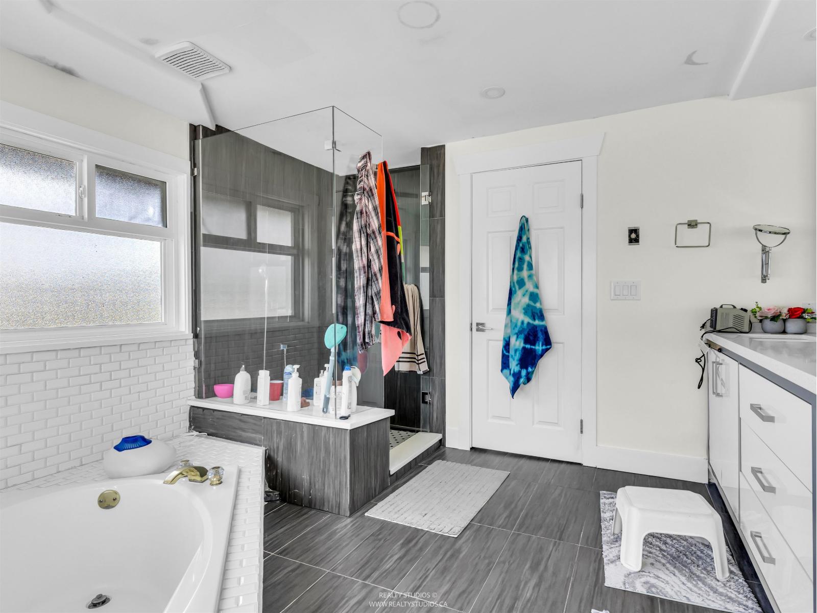 Photo 25 of 5775 184 A Street, Surrey BC