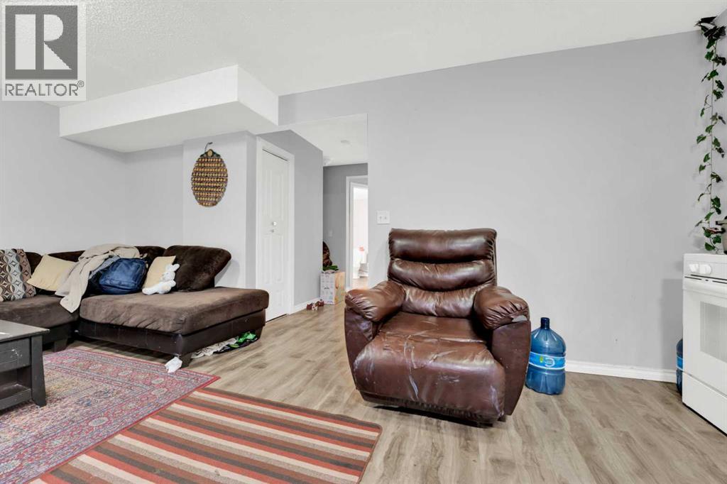 Single Family House for Sale in  Tarawood Place NE Taradale Calgary 