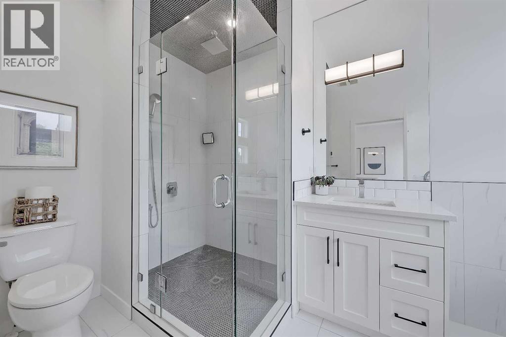 Single Family House for Sale in   Avenue SW Killarney/Glengarry Calgary 
