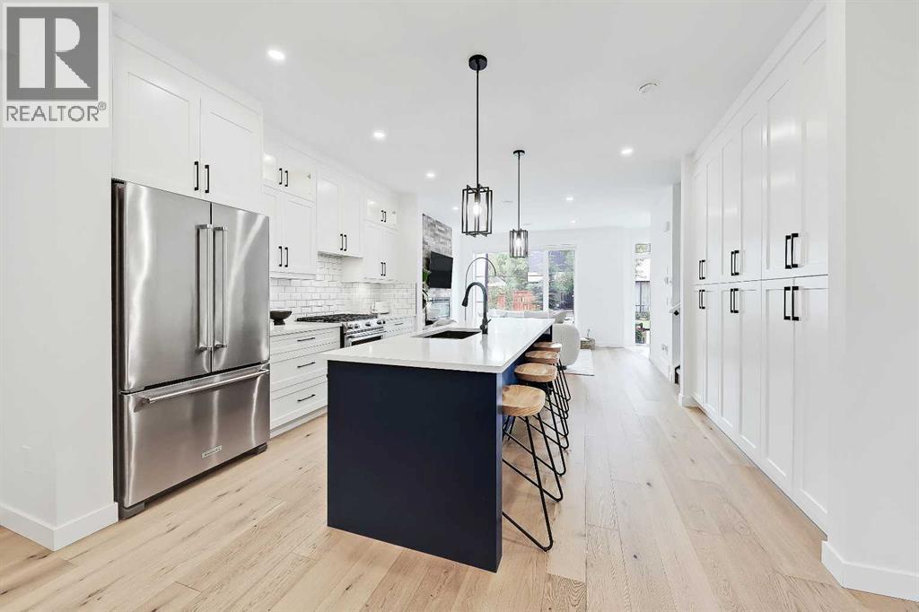 Single Family House for Sale in   Avenue SW Killarney/Glengarry Calgary 