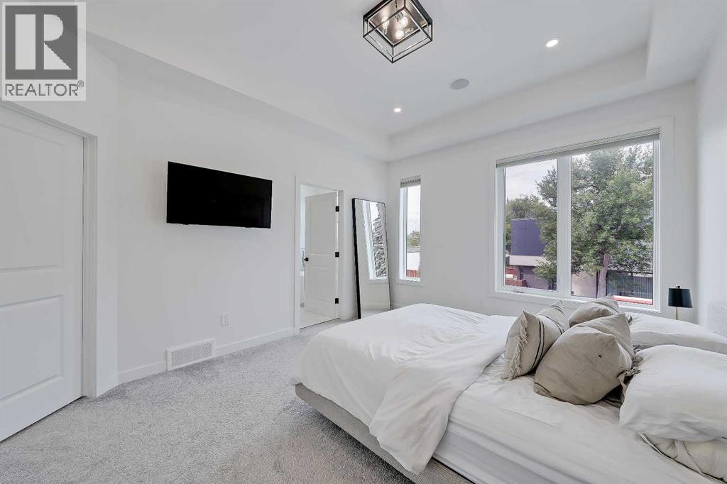 Single Family House for Sale in   Avenue SW Killarney/Glengarry Calgary 