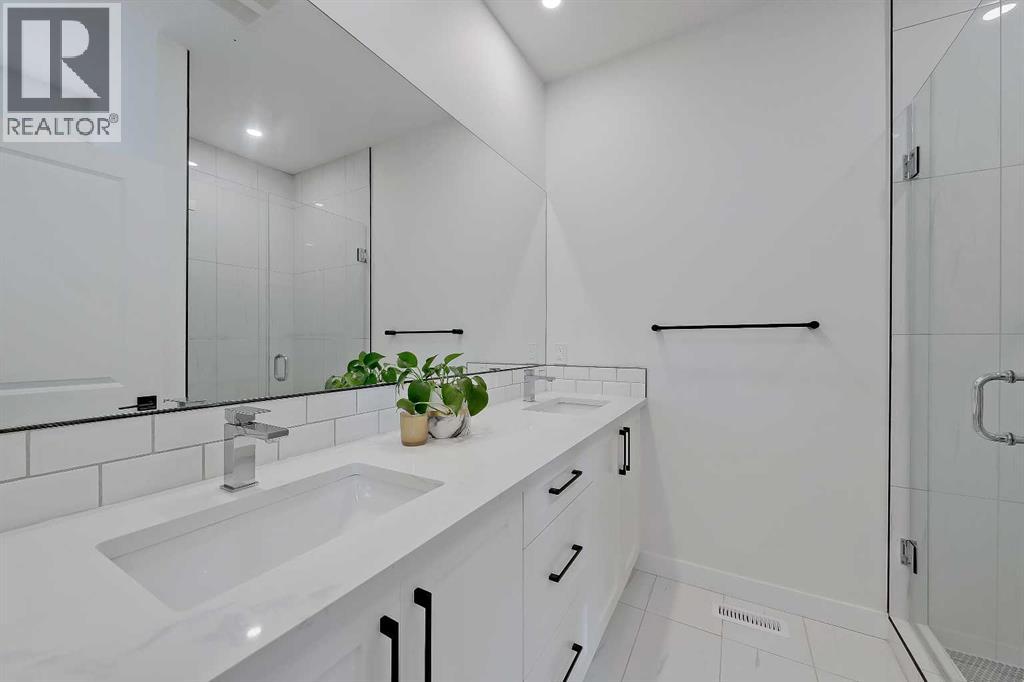 Single Family House for Sale in   Avenue SW Killarney/Glengarry Calgary 