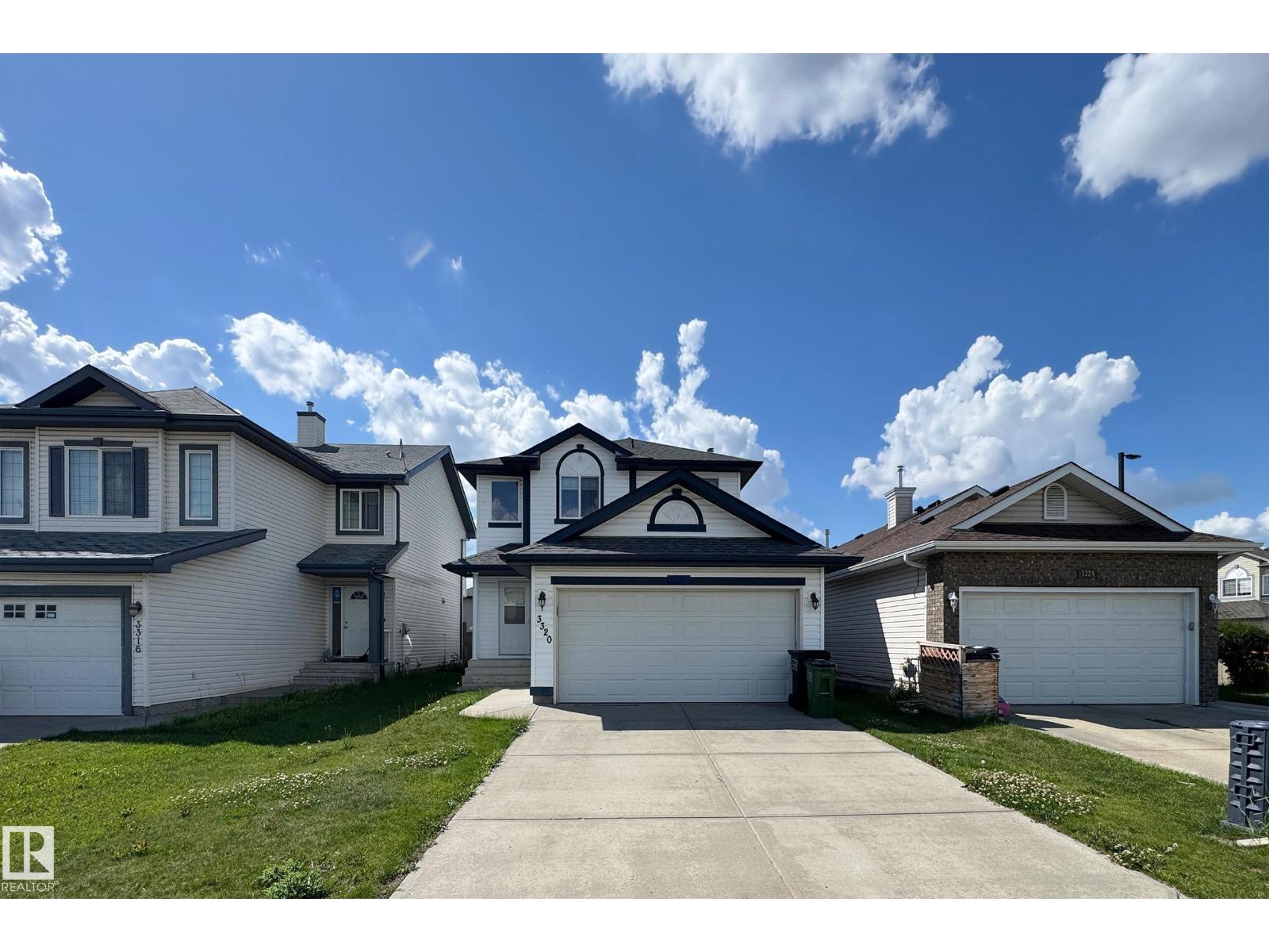 Photo 15 of 3320 20 St Nw Nw, Edmonton AB