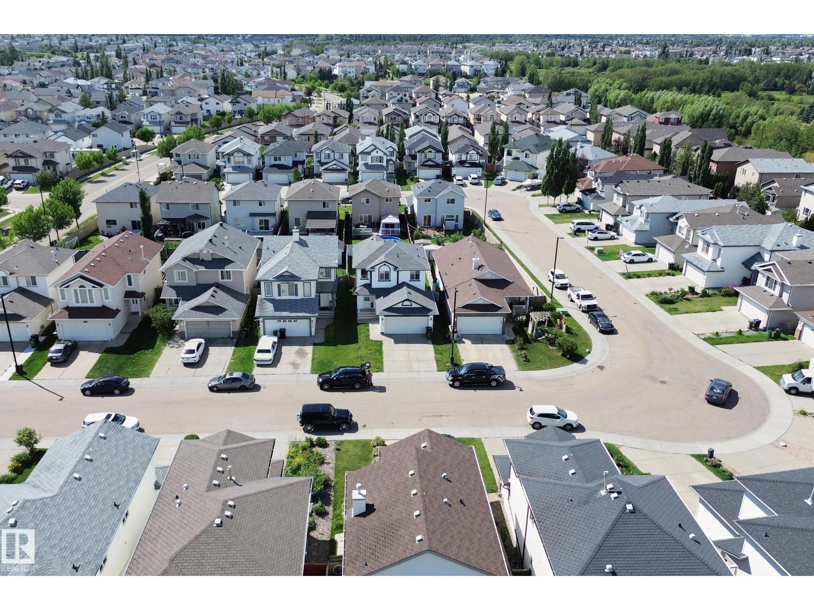 Photo 2 of 3320 20 St Nw Nw, Edmonton AB
