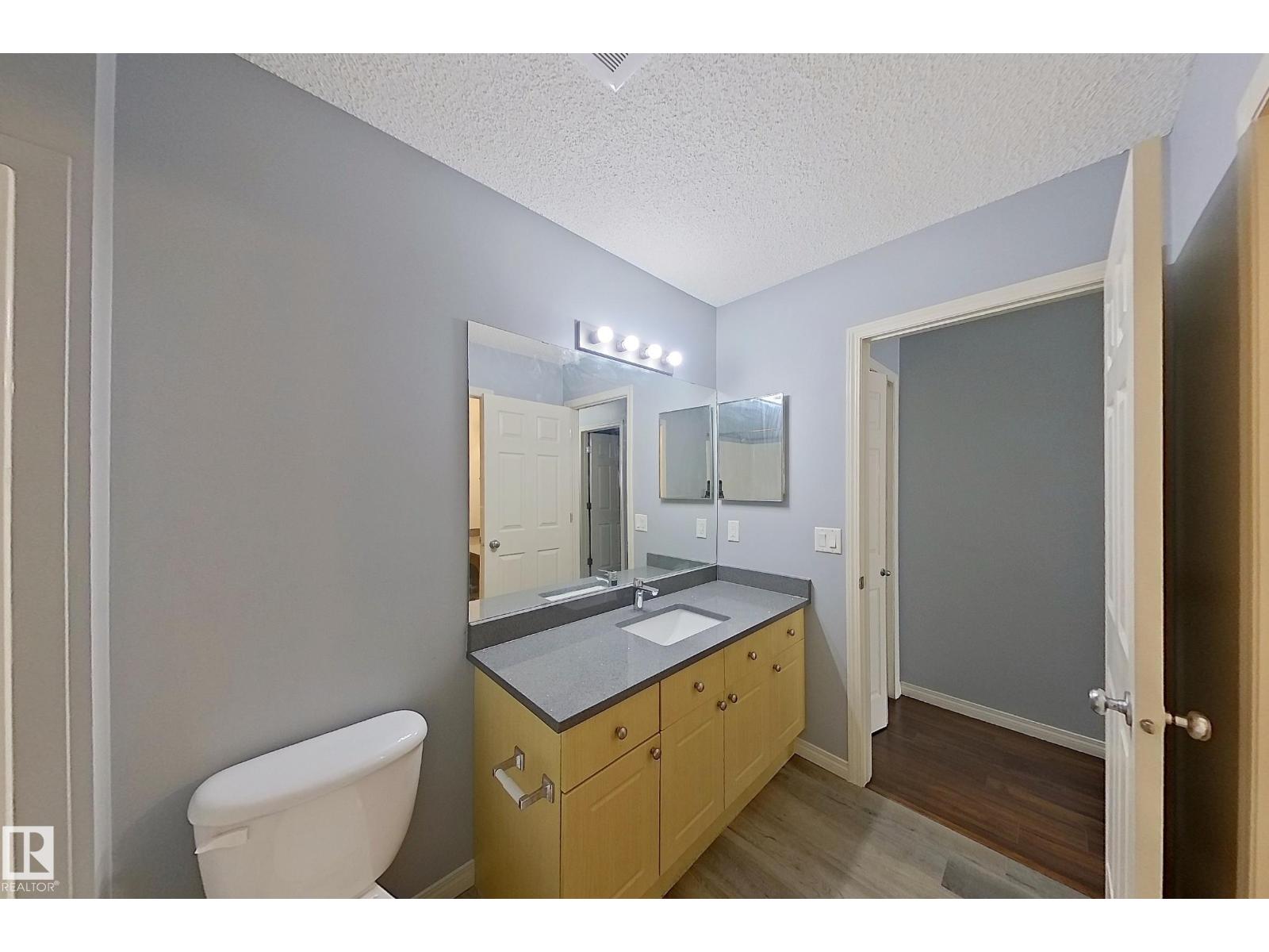 Photo 28 of 3320 20 St Nw Nw, Edmonton AB