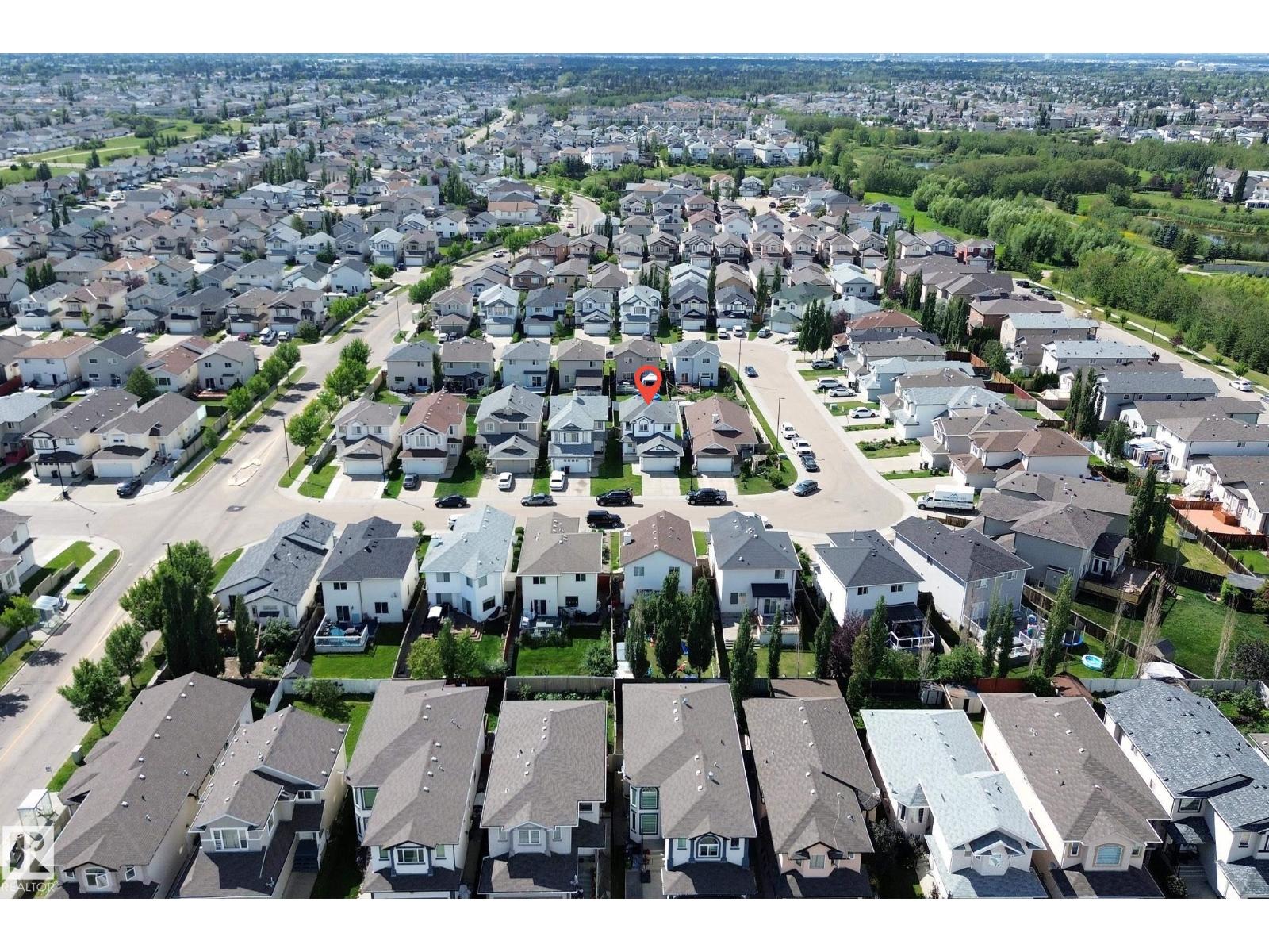 Photo 3 of 3320 20 St Nw Nw, Edmonton AB