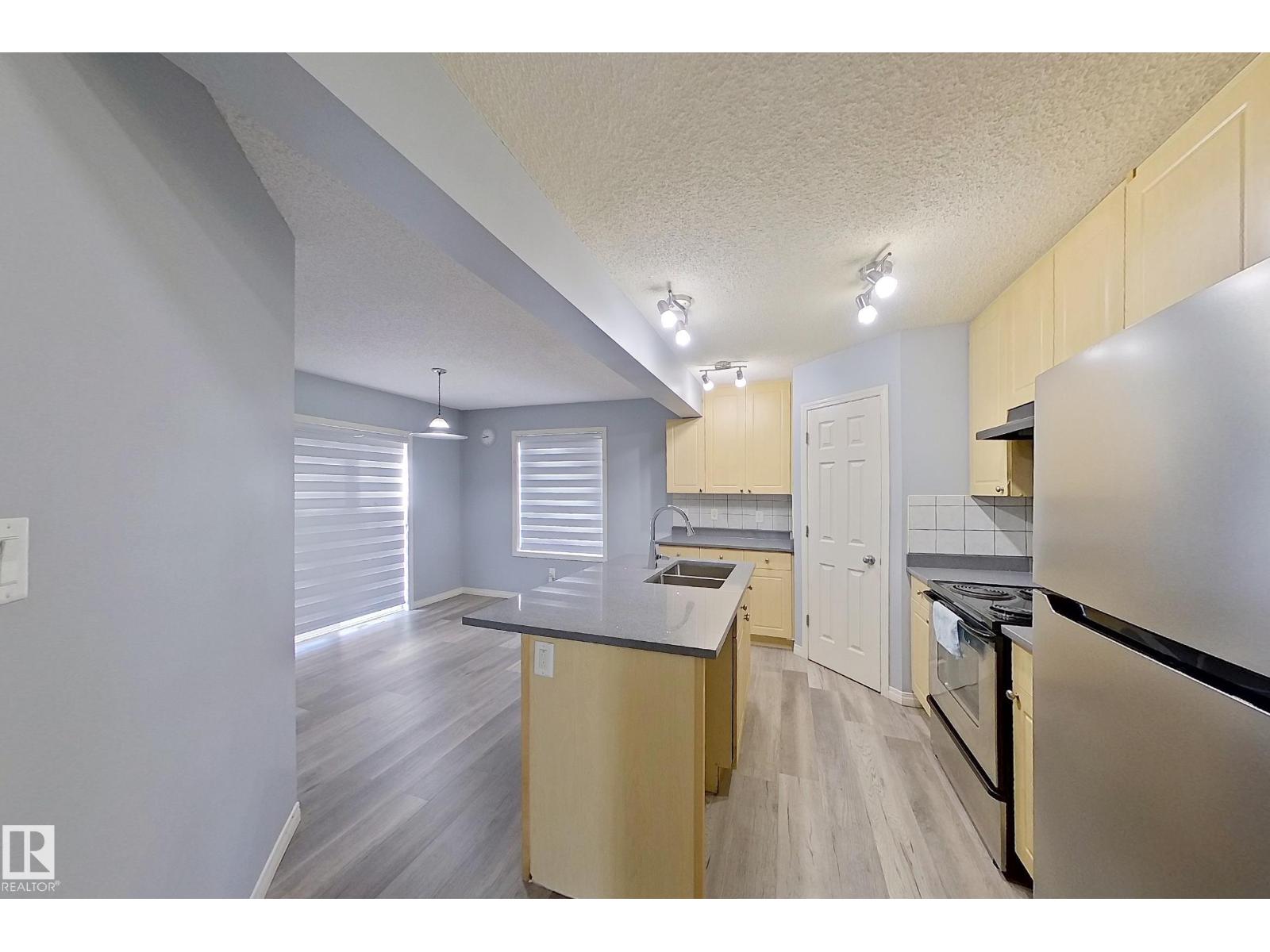 Photo 36 of 3320 20 St Nw Nw, Edmonton AB