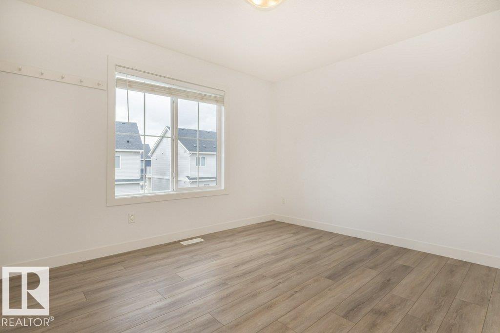 Photo 15 of 838 Daniels Wy Sw, Edmonton AB