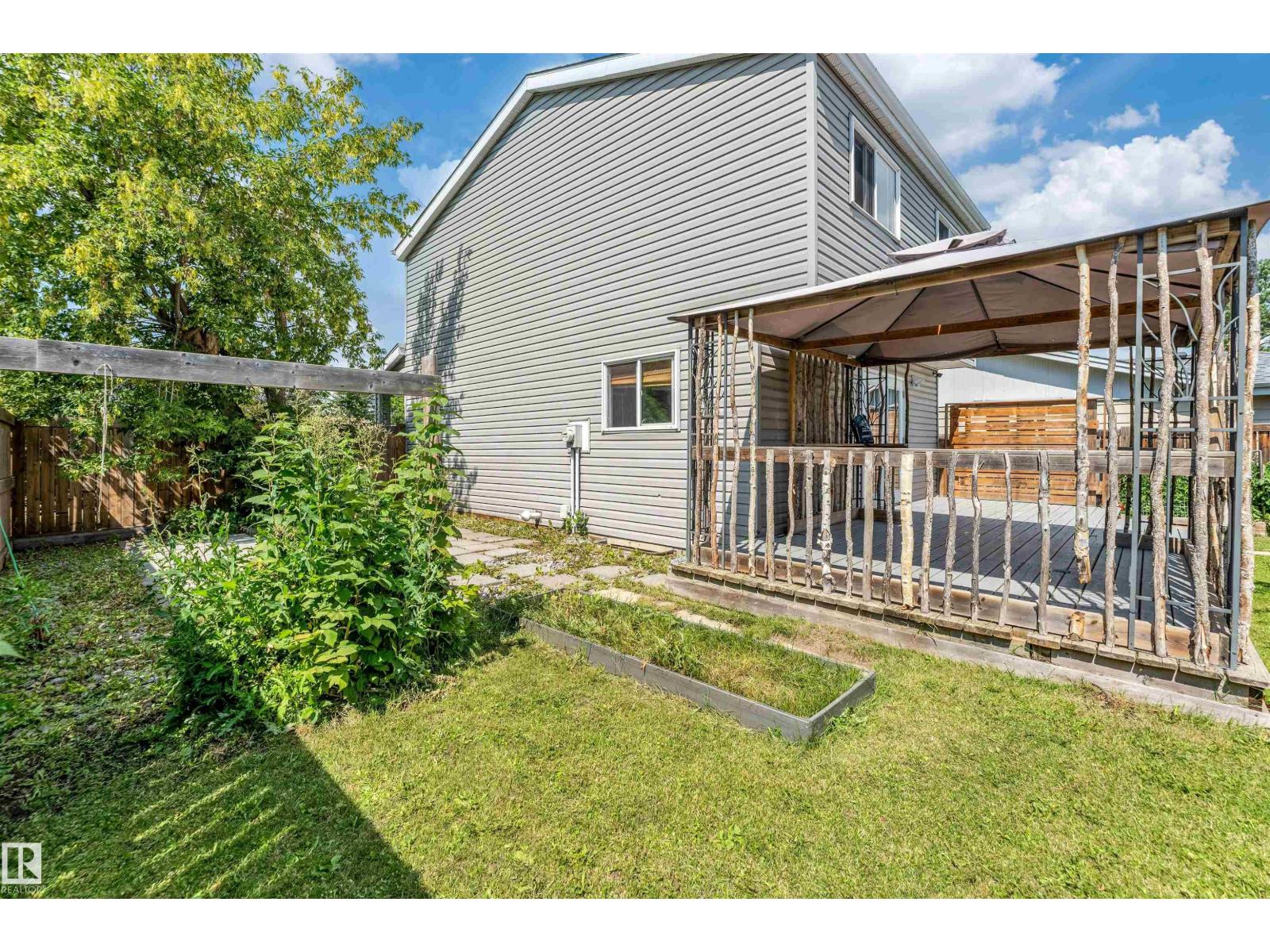 Photo 13 of 1303 37 St Nw, Edmonton AB