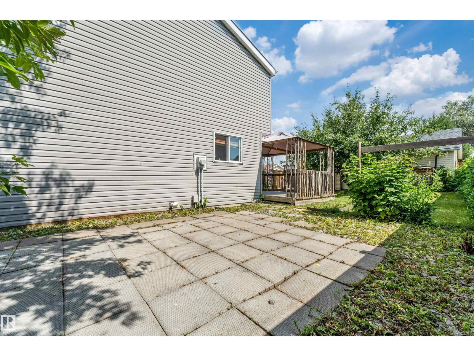 Photo 27 of 1303 37 St Nw, Edmonton AB