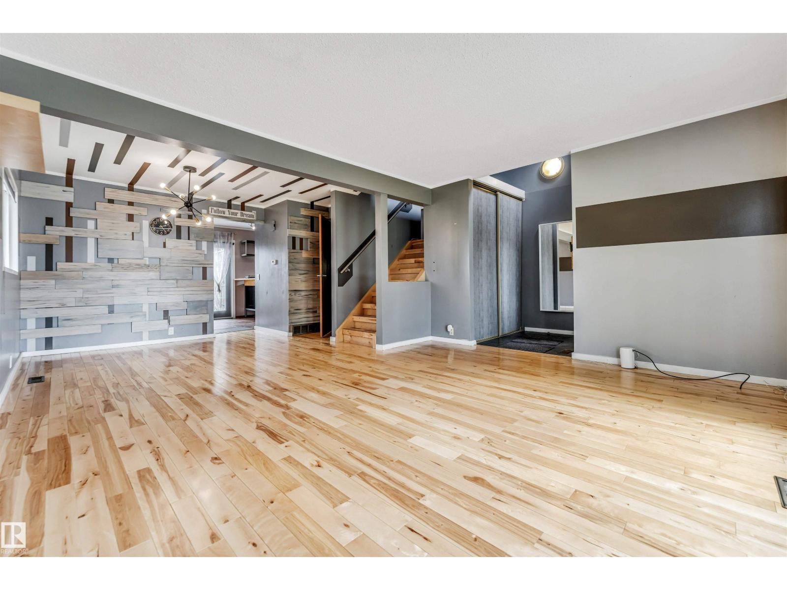 Photo 1 of 1303 37 St Nw, Edmonton AB