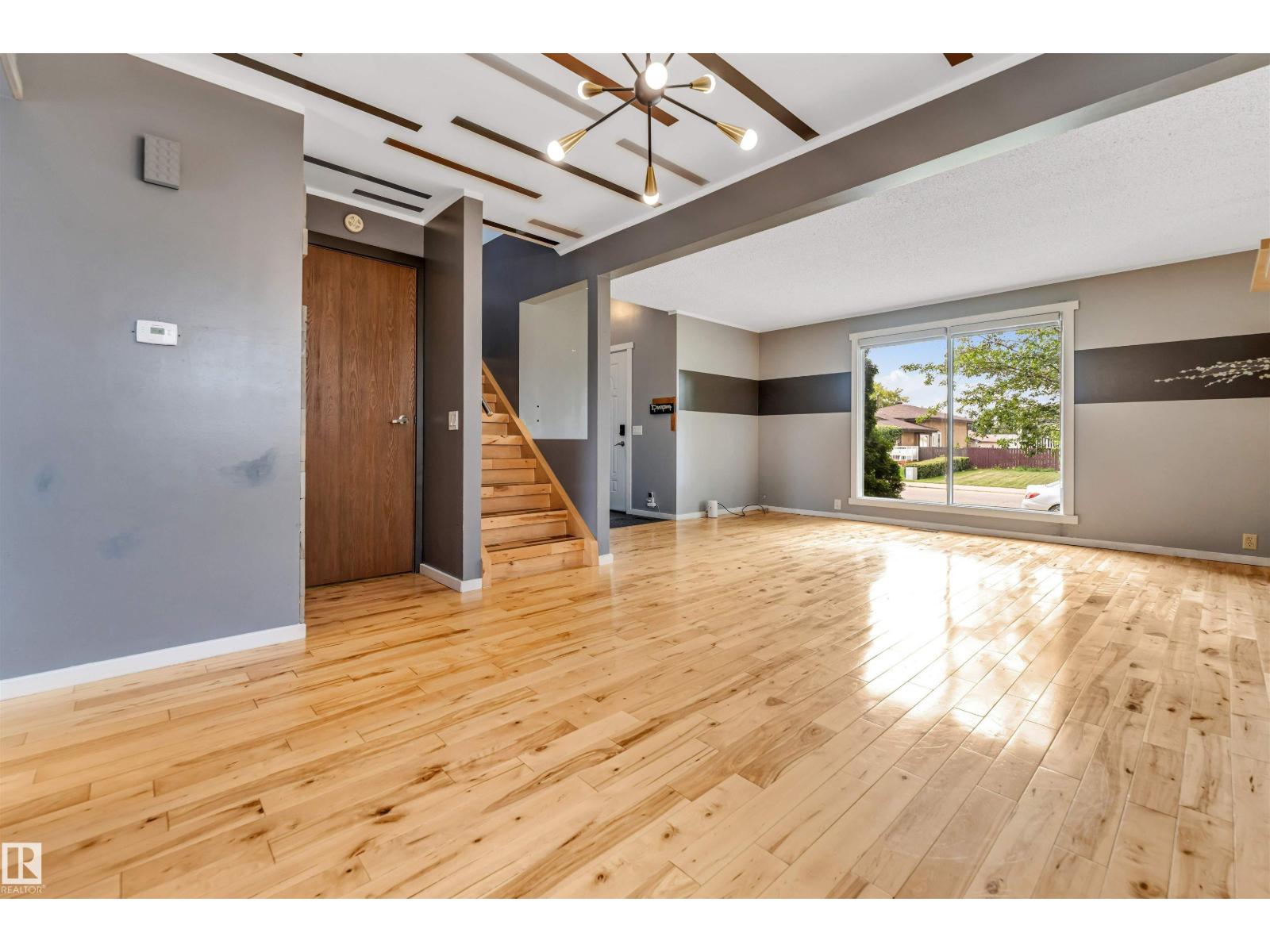 Photo 38 of 1303 37 St Nw, Edmonton AB