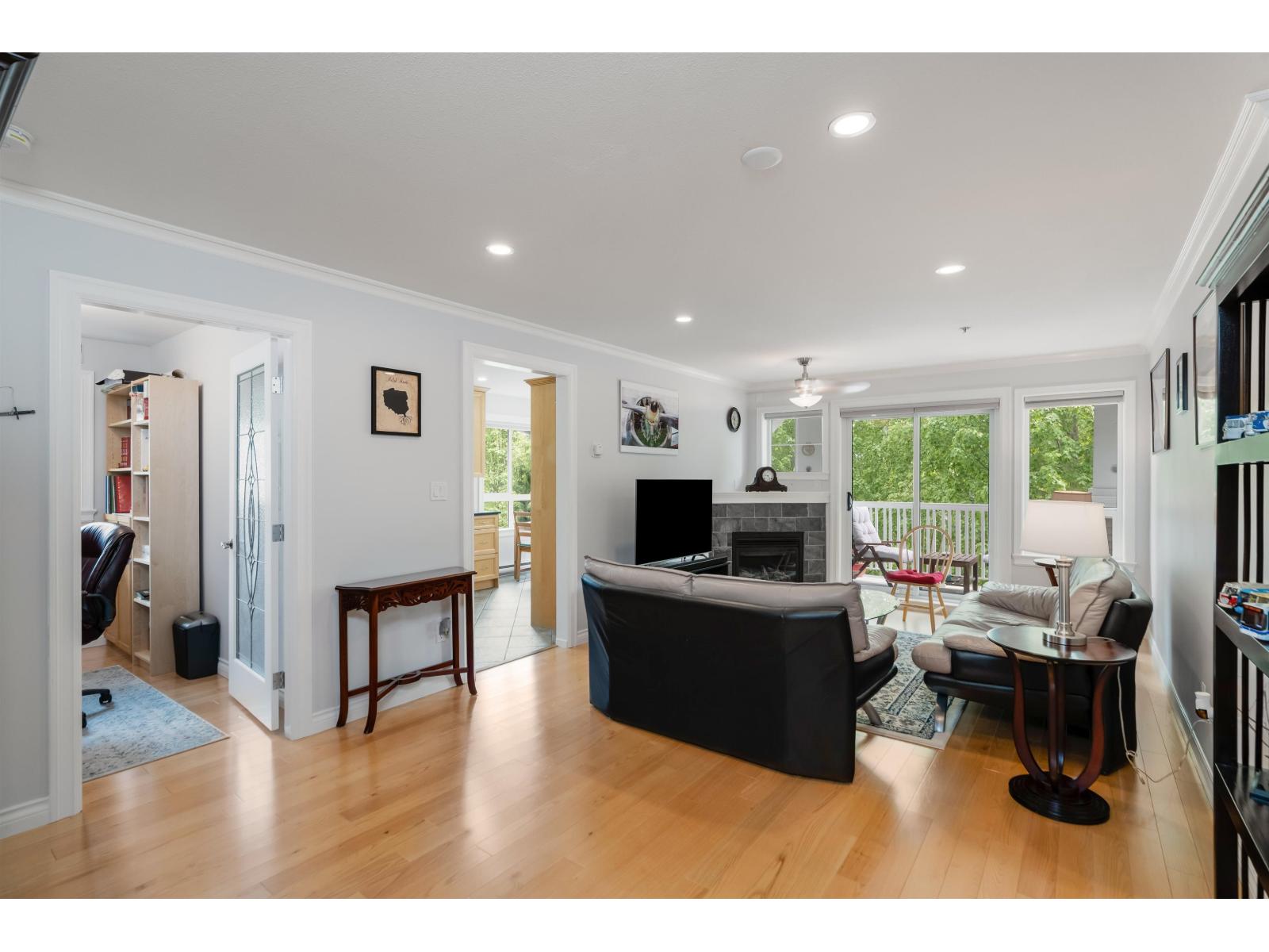 Photo 14 of 305 20750 Duncan Way, Langley BC