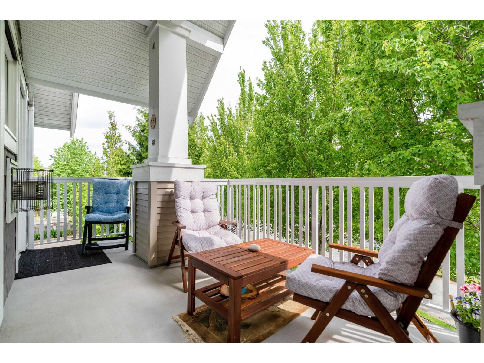 Photo 8 of 305 20750 Duncan Way, Langley BC