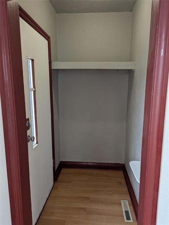 Photo 5 of 482 Harbison Avenue, Winnipeg MB