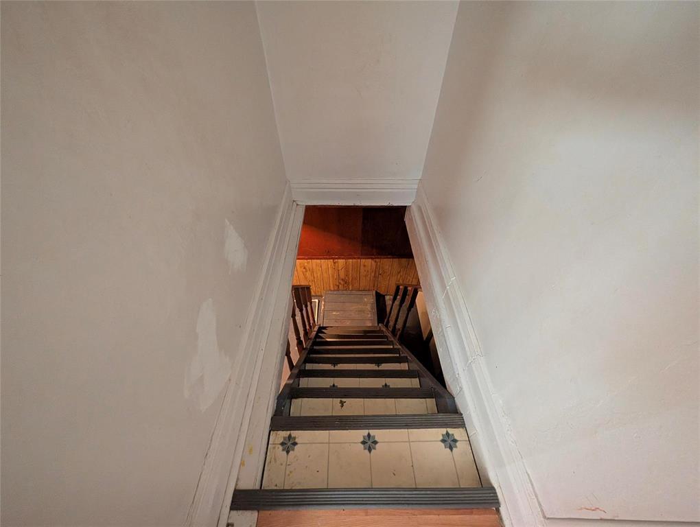 Photo 13 of 482 Harbison Avenue, Winnipeg MB