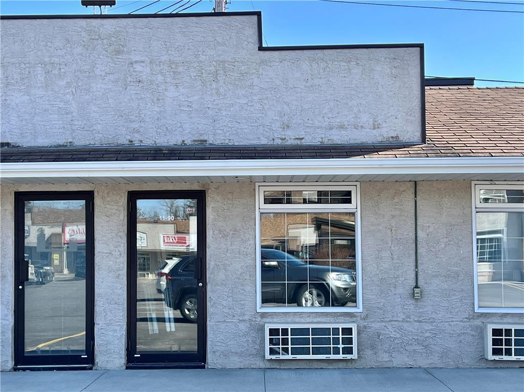 Photo 1 of 11 90 Brandt Street, Steinbach MB