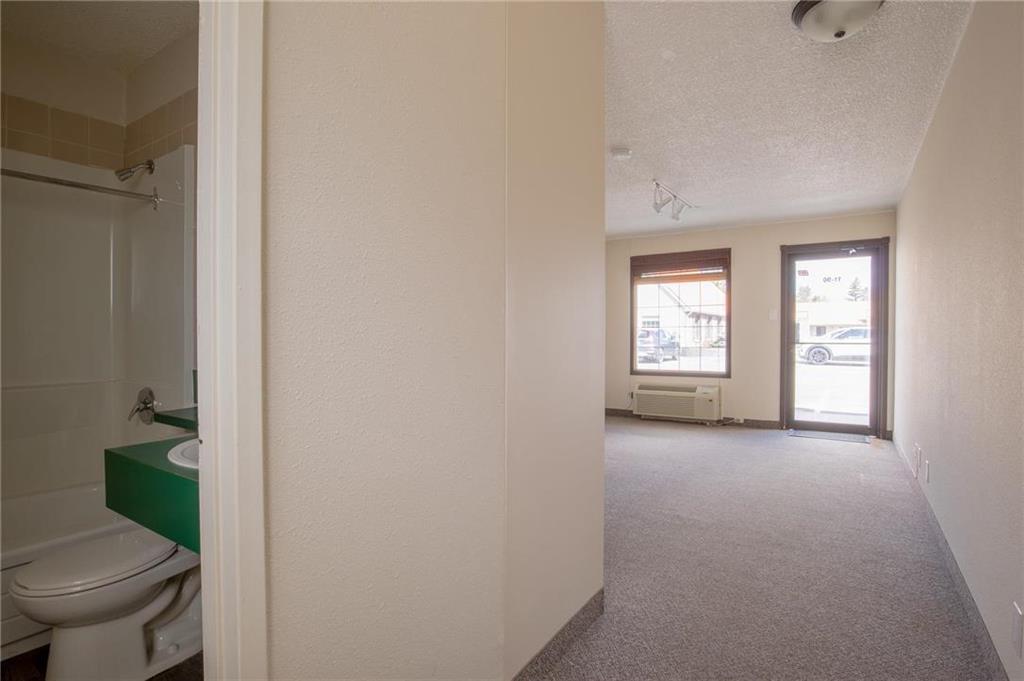 Photo 5 of 11 90 Brandt Street, Steinbach MB