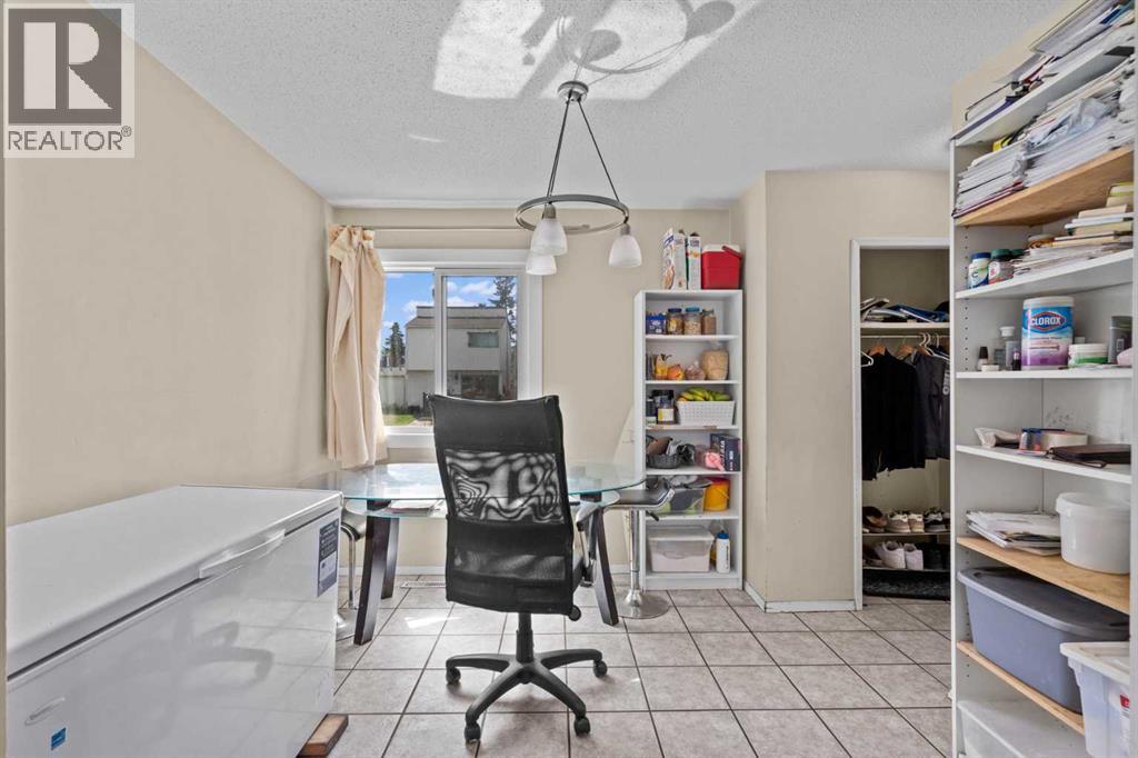 Single Family House for Sale in  Pensdale Crescent SE Penbrooke Meadows Calgary 