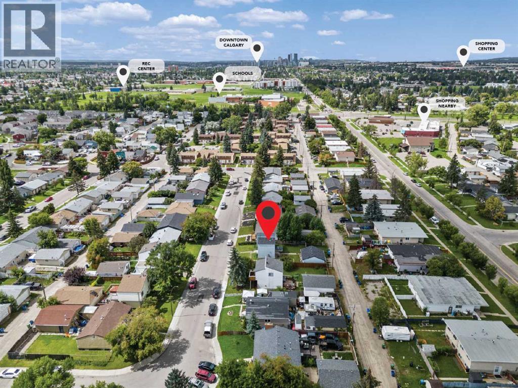 Single Family House for Sale in  Pensdale Crescent SE Penbrooke Meadows Calgary 
